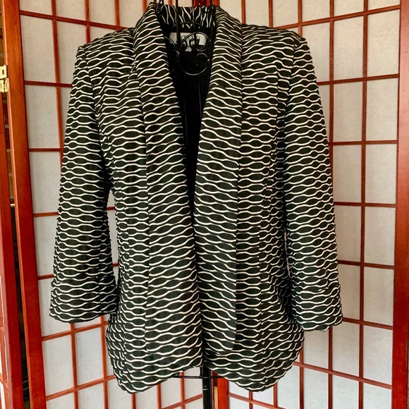Kasper Jackets & Blazers - Kasper Wave Textured Black & Ivory Blazer